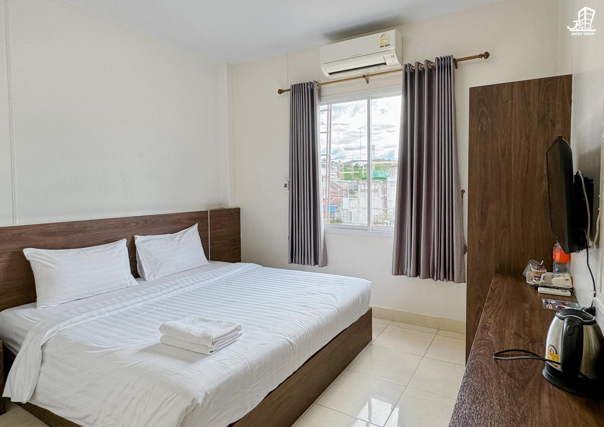 Jacky Chan Hotel Betong Exterior photo